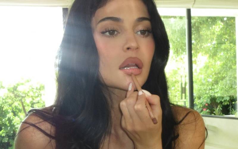 Water Tint Lips Are Over? 5 Formulas for the Most Sophisticated Matte Lip Makeup Right Now