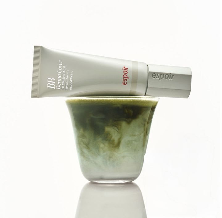 From Drinking Matcha to Applying and Wearing It – 3 Key Points of the Matchacore Trend Sweeping Beauty and Fashion